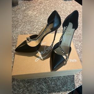 💎NEW💎 LOUBOUTIN SPIKE HEELS